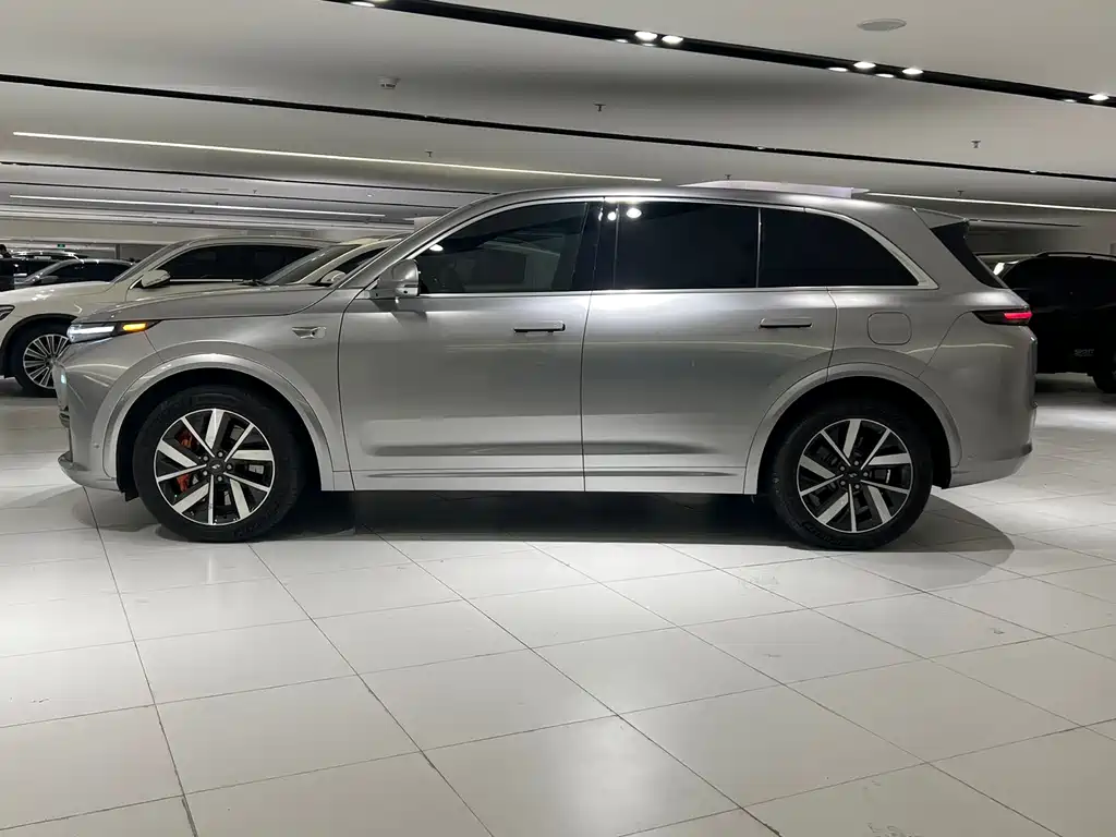 Li Auto IDEAL L7