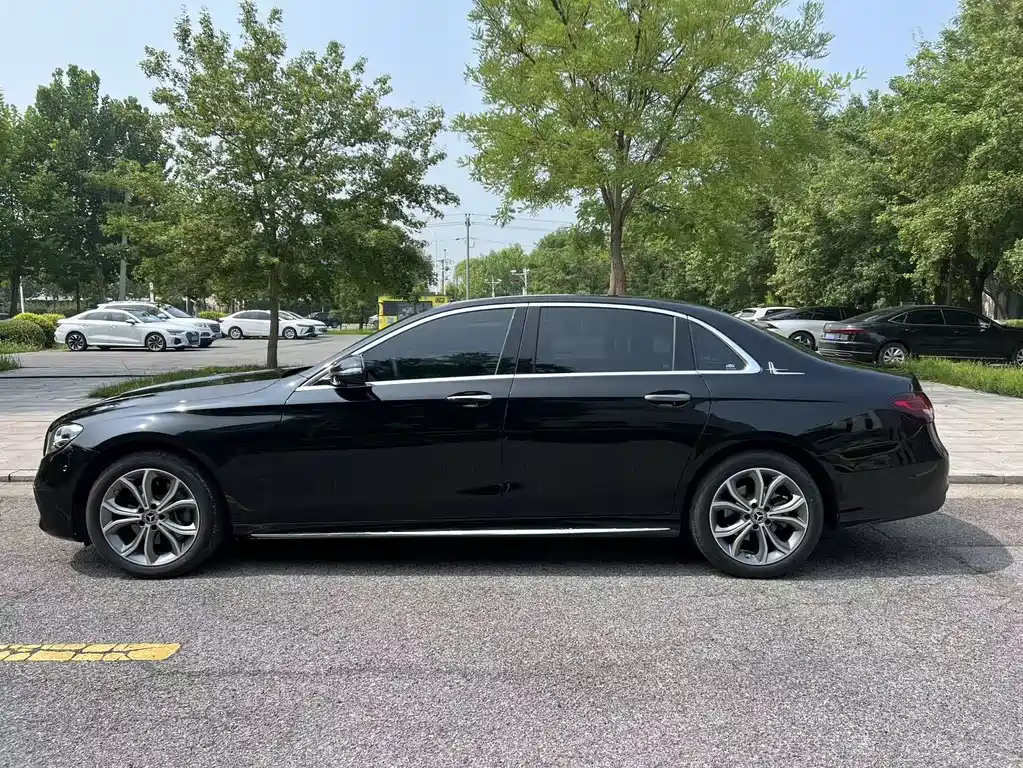 Mercedes-Benz E-Class E 2023 E 300 L Sport Luxury