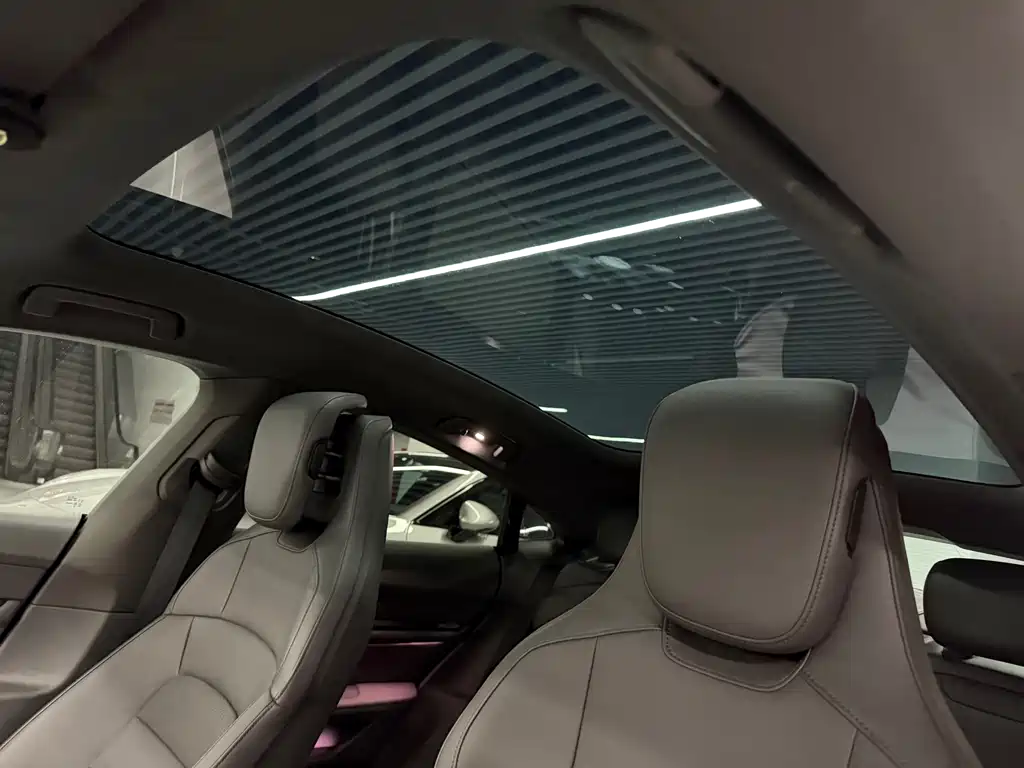 Porsche Taycan 2020 Taycan
