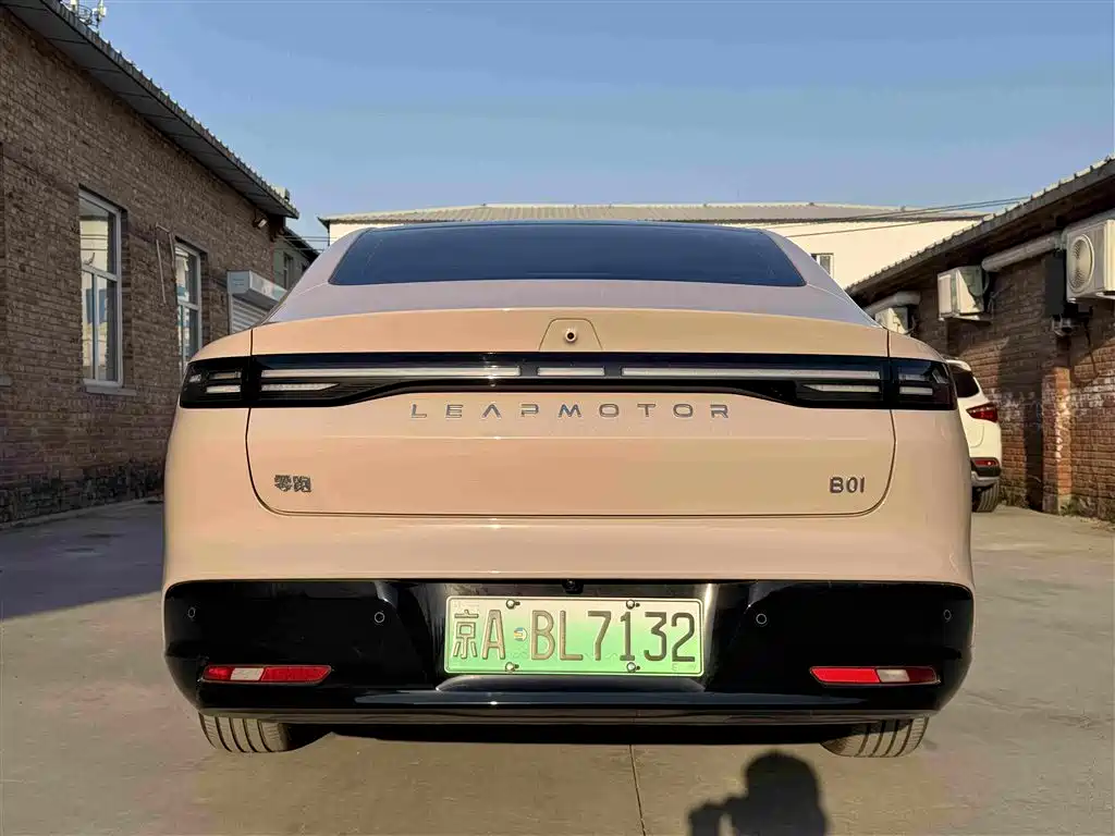 Leapmotor Leapmotor B01 — миниатюра 19