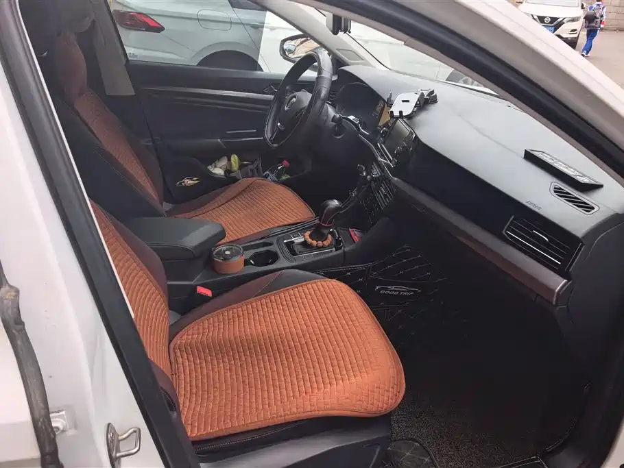 Volkswagen Bora 2020 1.5L AT Elite