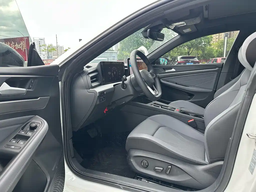 Volkswagen Lamando 2026 L GTS 380TSI