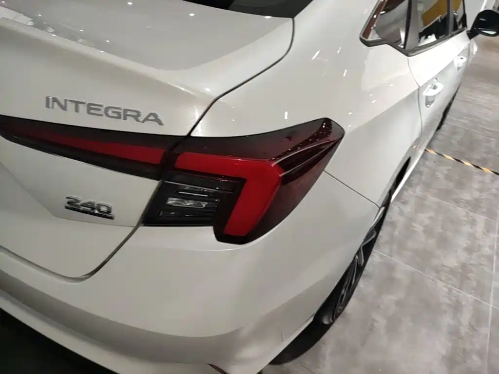 Honda Integra — миниатюра 8