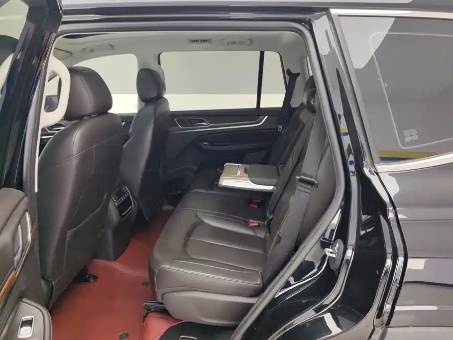Roewe RX8 — миниатюра 11
