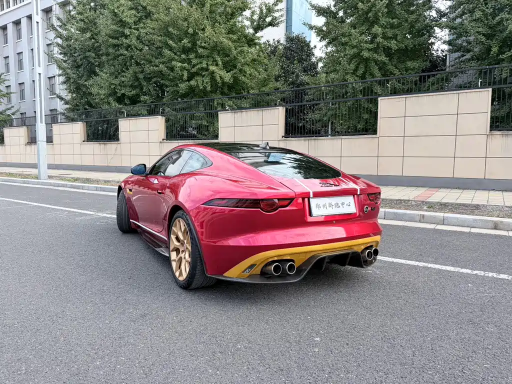 Jaguar F-TYPE — миниатюра 2