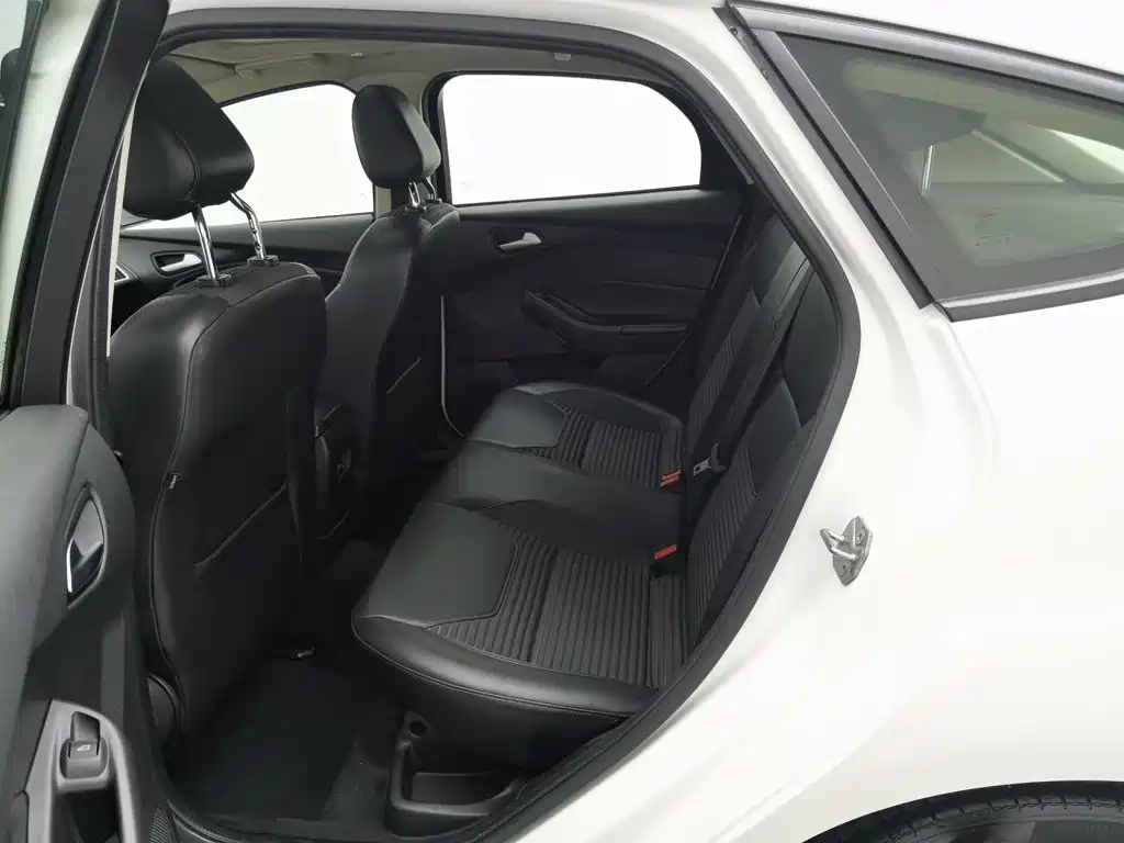 Ford Focus — миниатюра 15