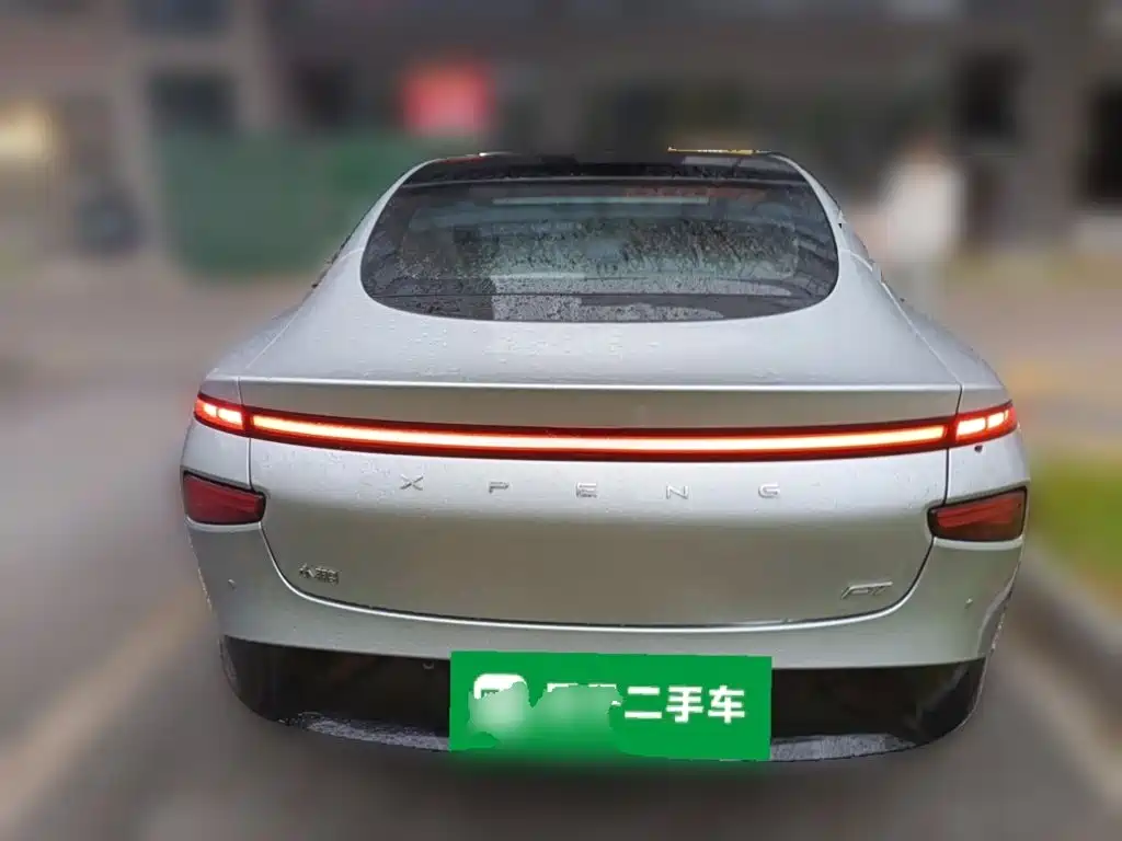 XPeng P7 — миниатюра 3