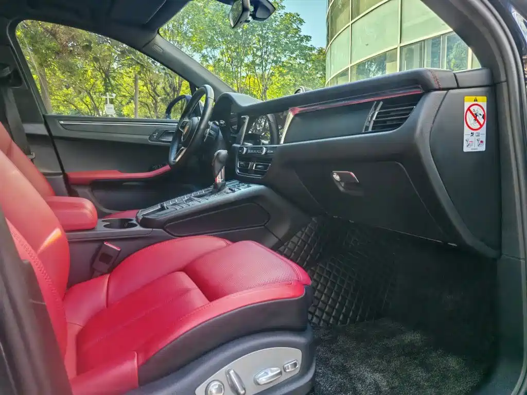 Porsche Macan — миниатюра 13