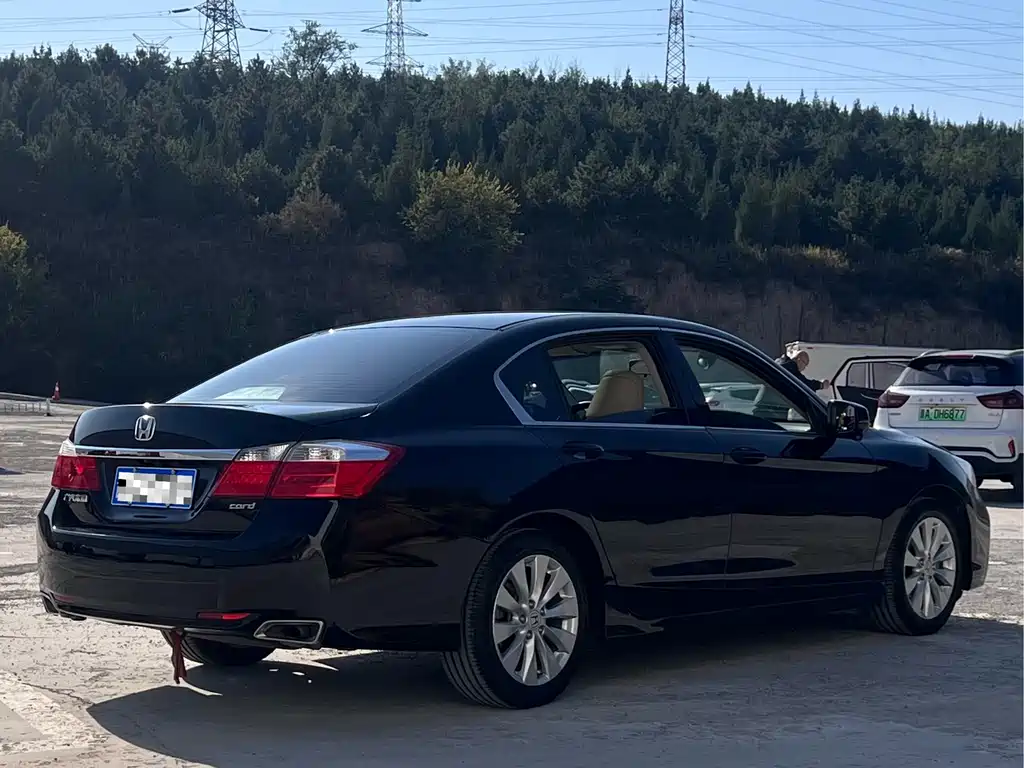 Honda Accord — миниатюра 4