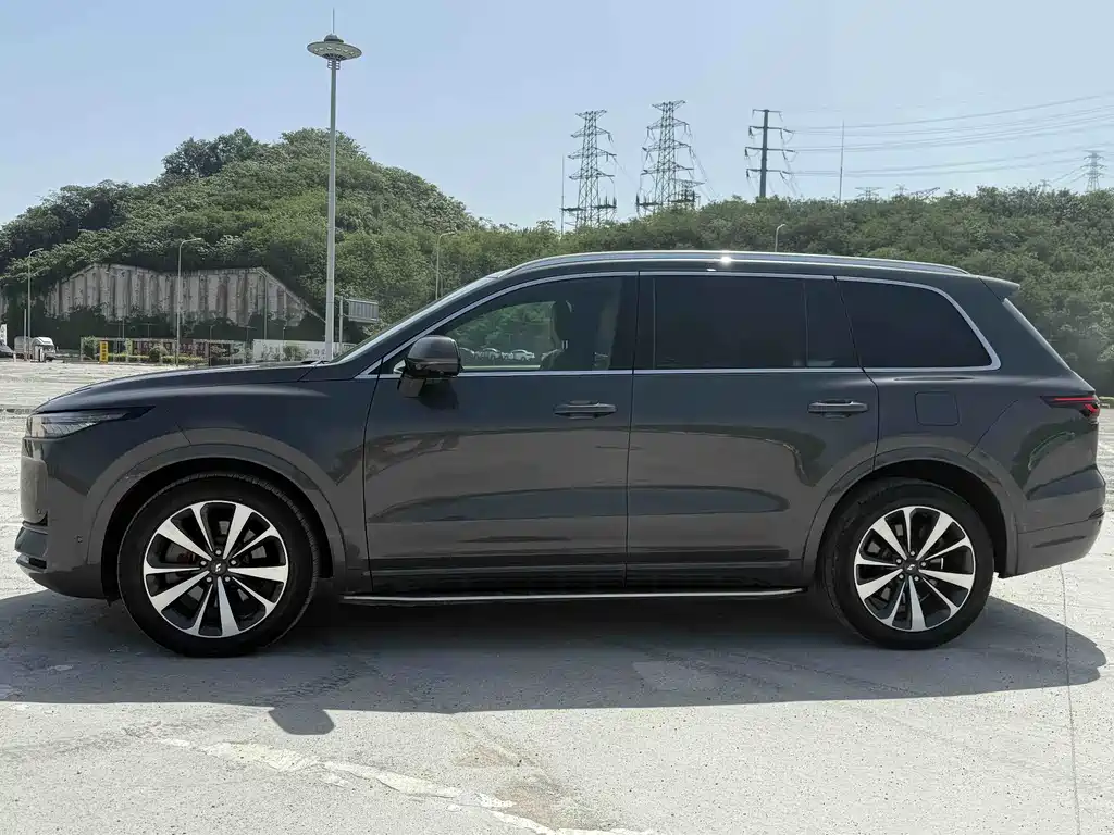 Li Auto ONE 2020 6 мест