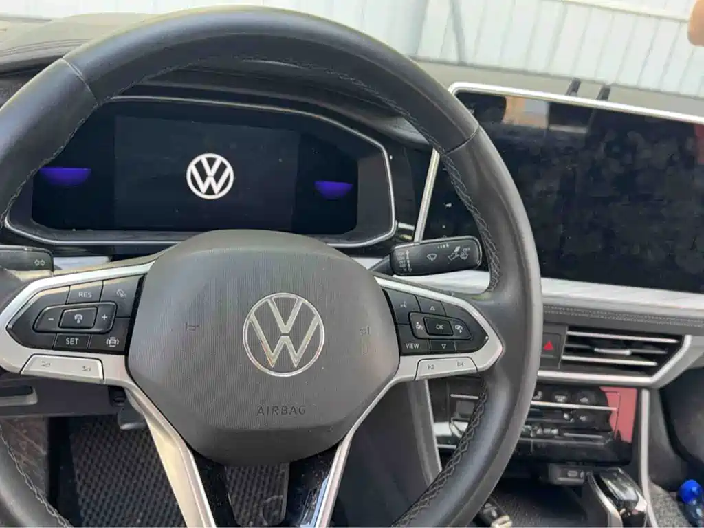 Volkswagen Sagitar — миниатюра 10