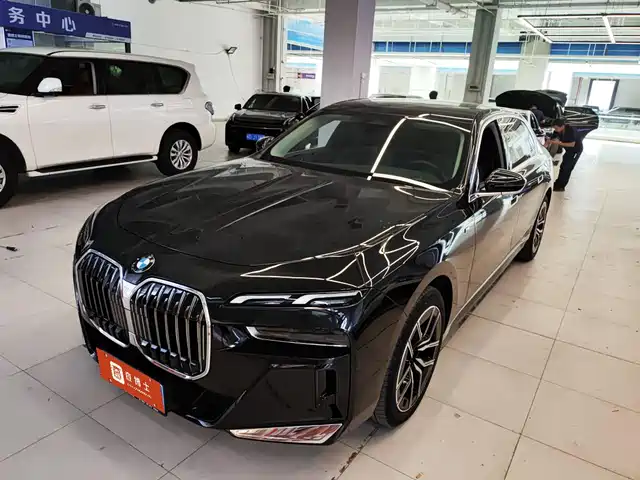 BMW 7 SERIES