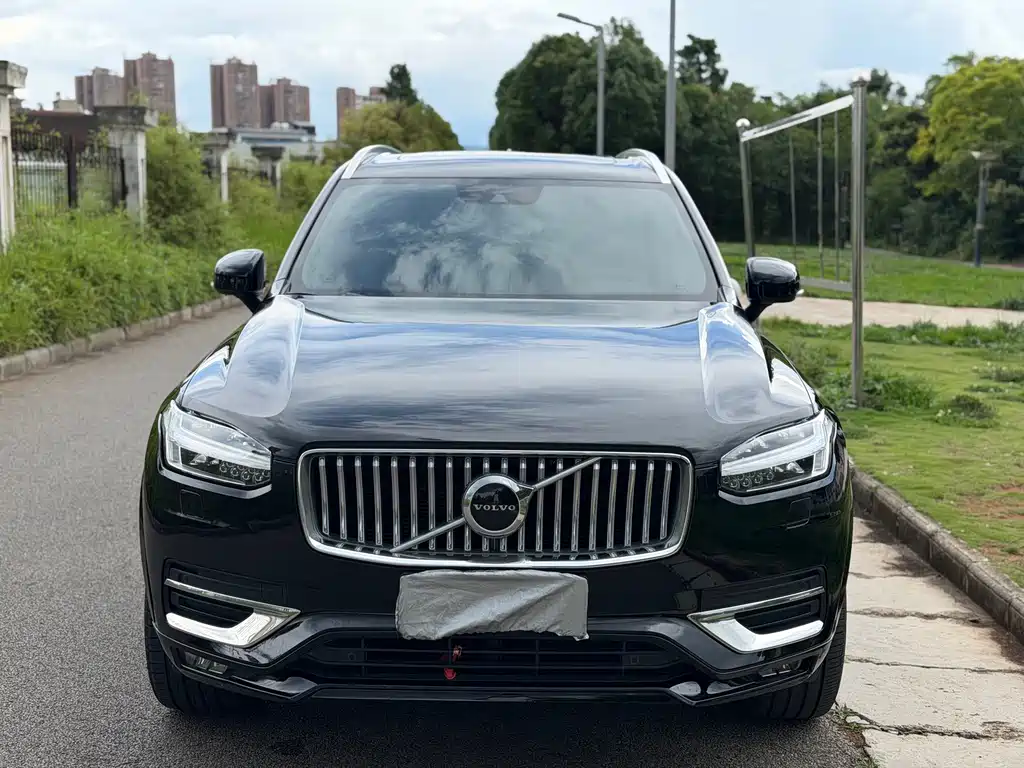Volvo XC90 2021 B6 Luxury 7 мест