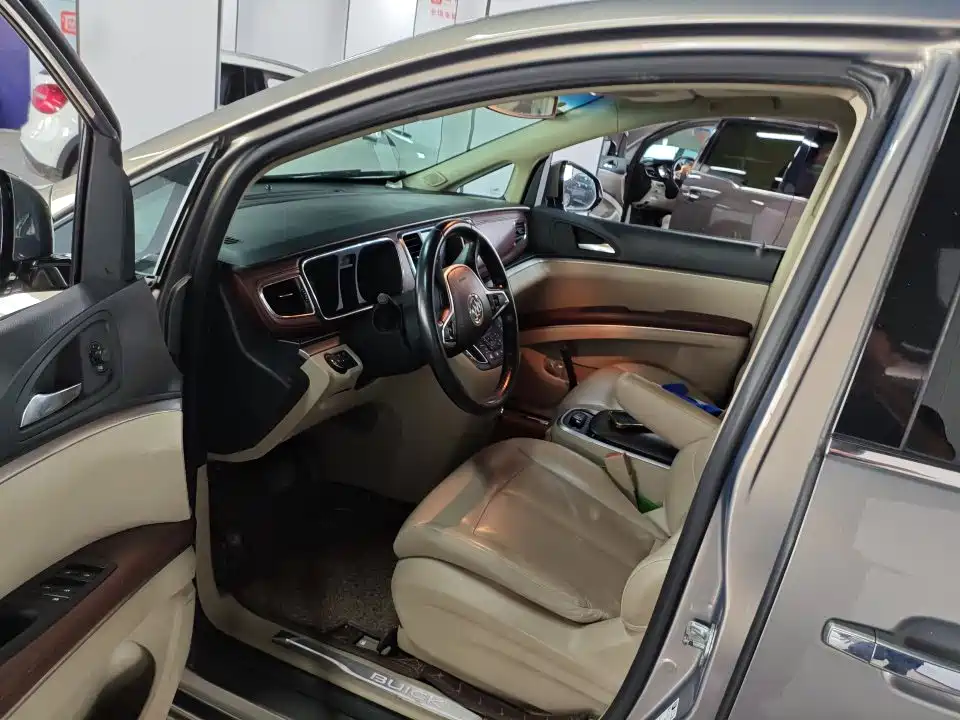 Buick GL8 2018 28T Luxury VI