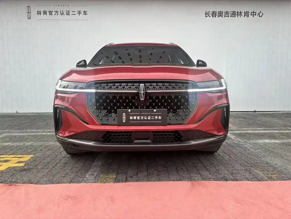 Lincoln Nautilus 2025 2.0T