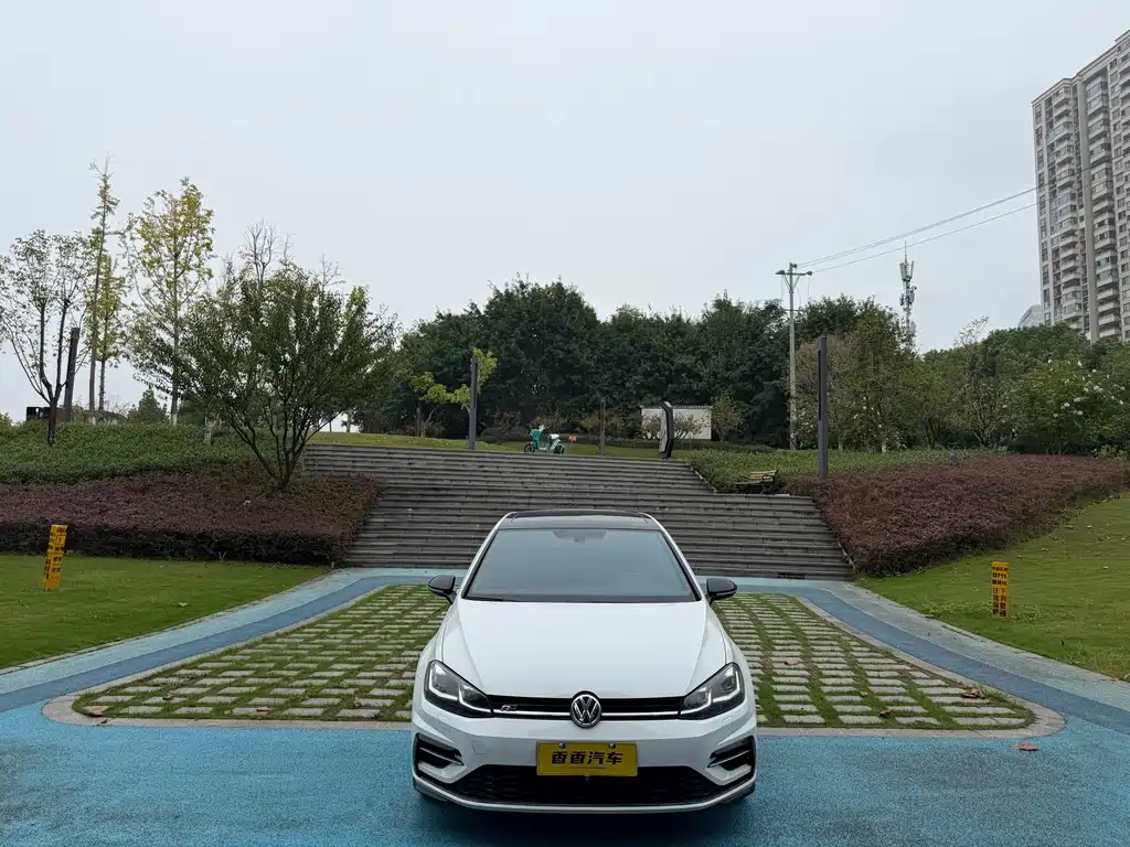 Volkswagen Golf — миниатюра 2