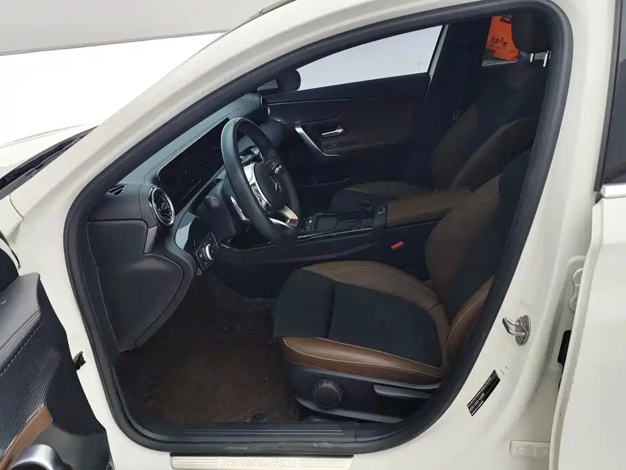 Mercedes-Benz A-Class — миниатюра 9