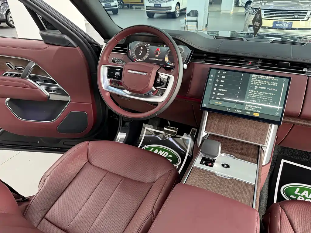Land Rover Range Rover — миниатюра 17