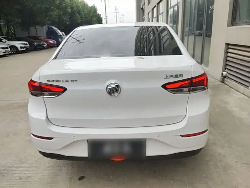 Buick Excelle — миниатюра 6
