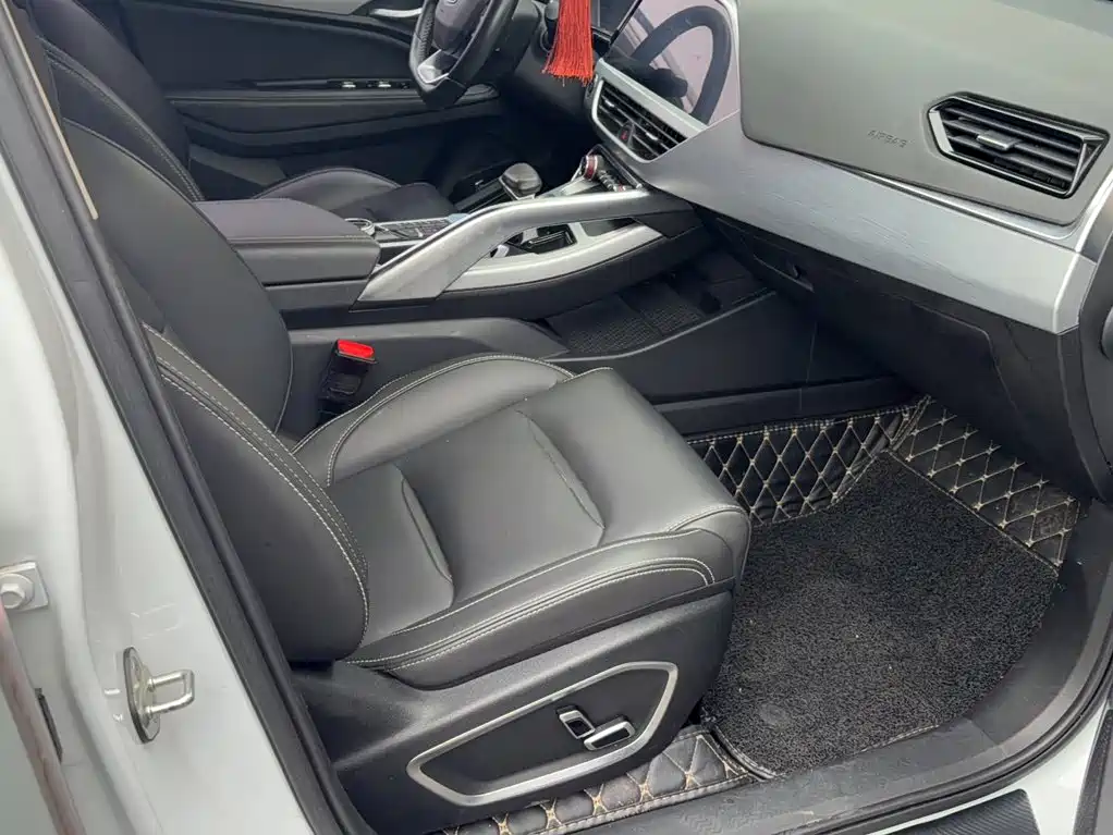 Geely Xingyue — миниатюра 3