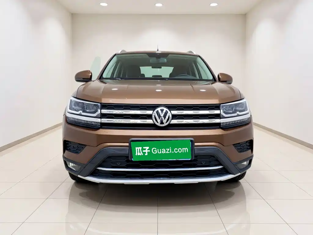 Volkswagen Tharu — миниатюра 2
