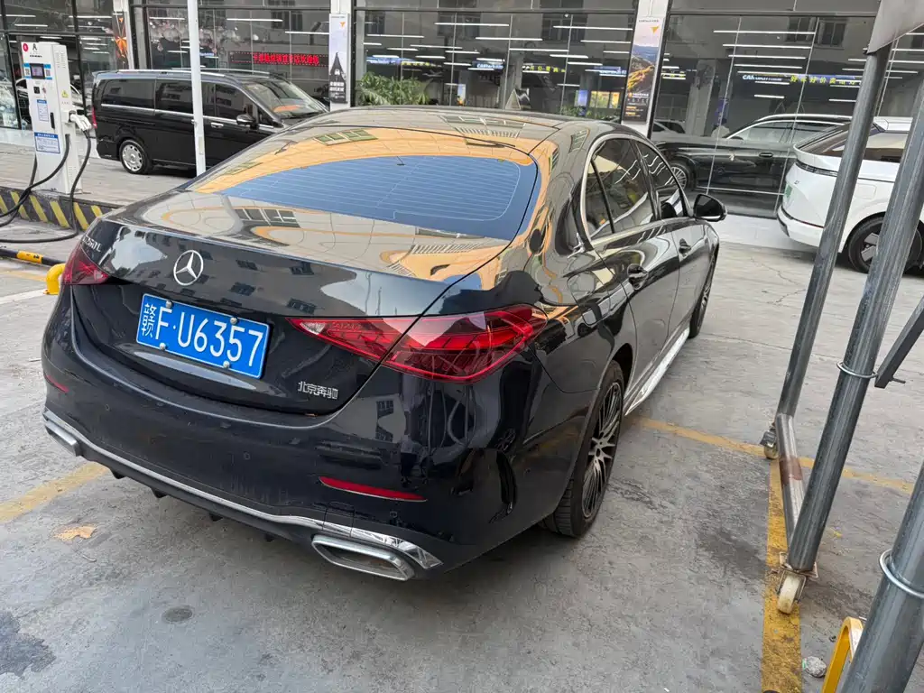 Mercedes-Benz C-Class — миниатюра 8