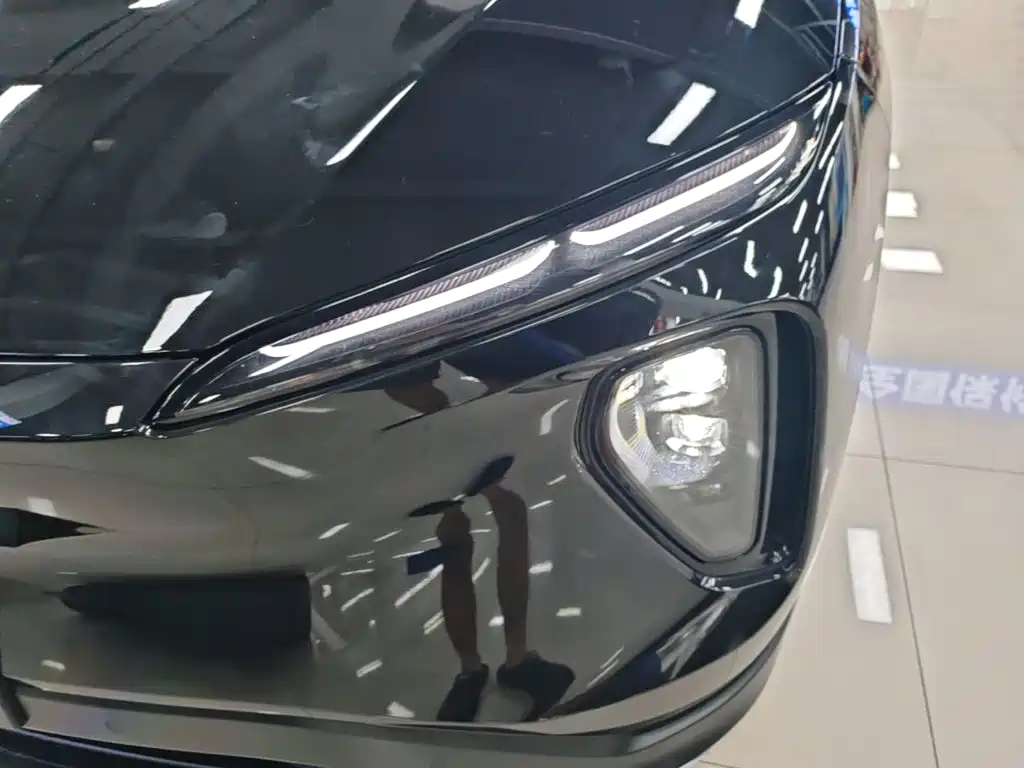 NIO ES6 — миниатюра 24