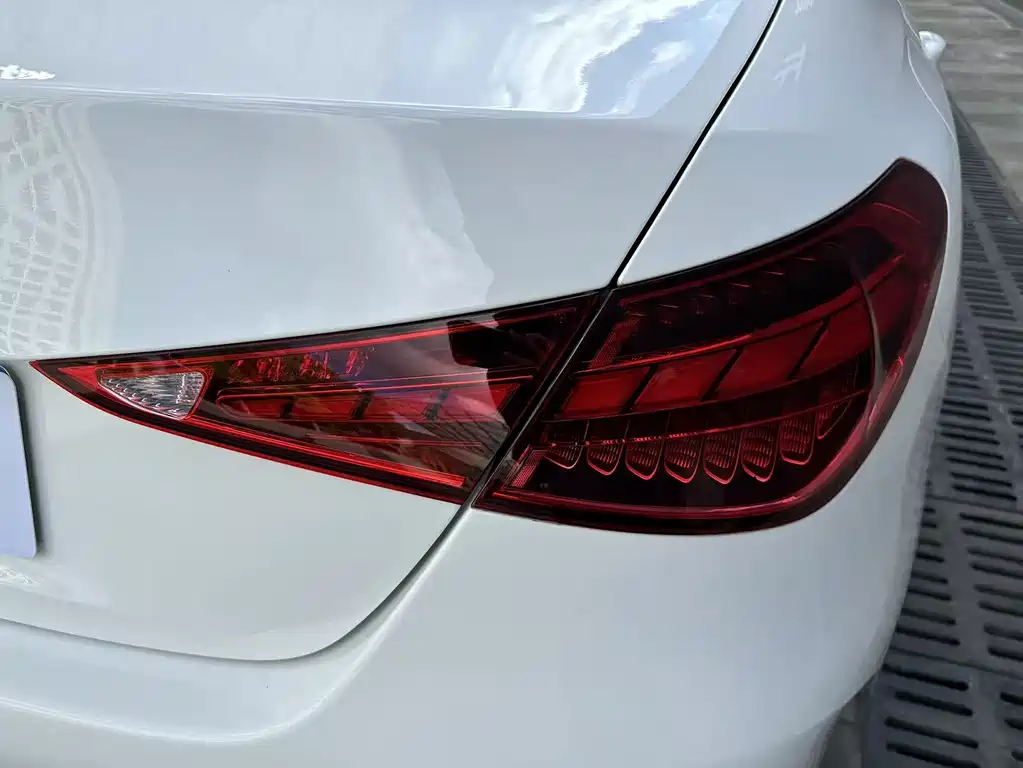 Mercedes-Benz C-Class — миниатюра 39