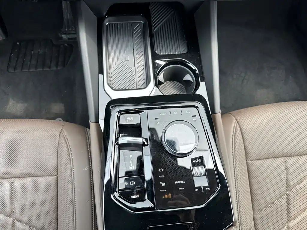 BMW i5 2025 eDrive 35L M Sport