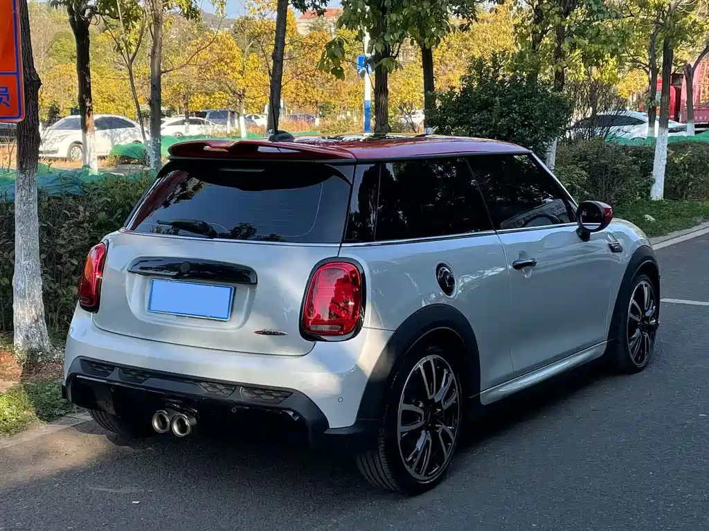 MINI JCW