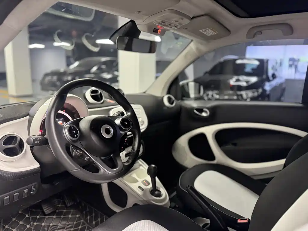Smart fortwo 2015 1.0L 52