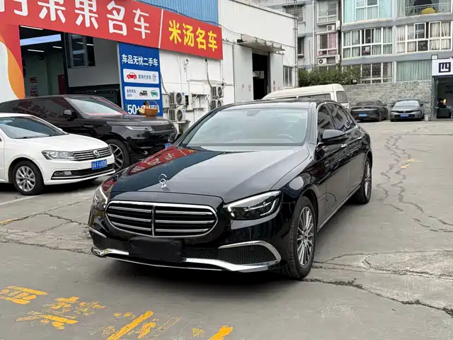 MERCEDES-BENZ E CLASS