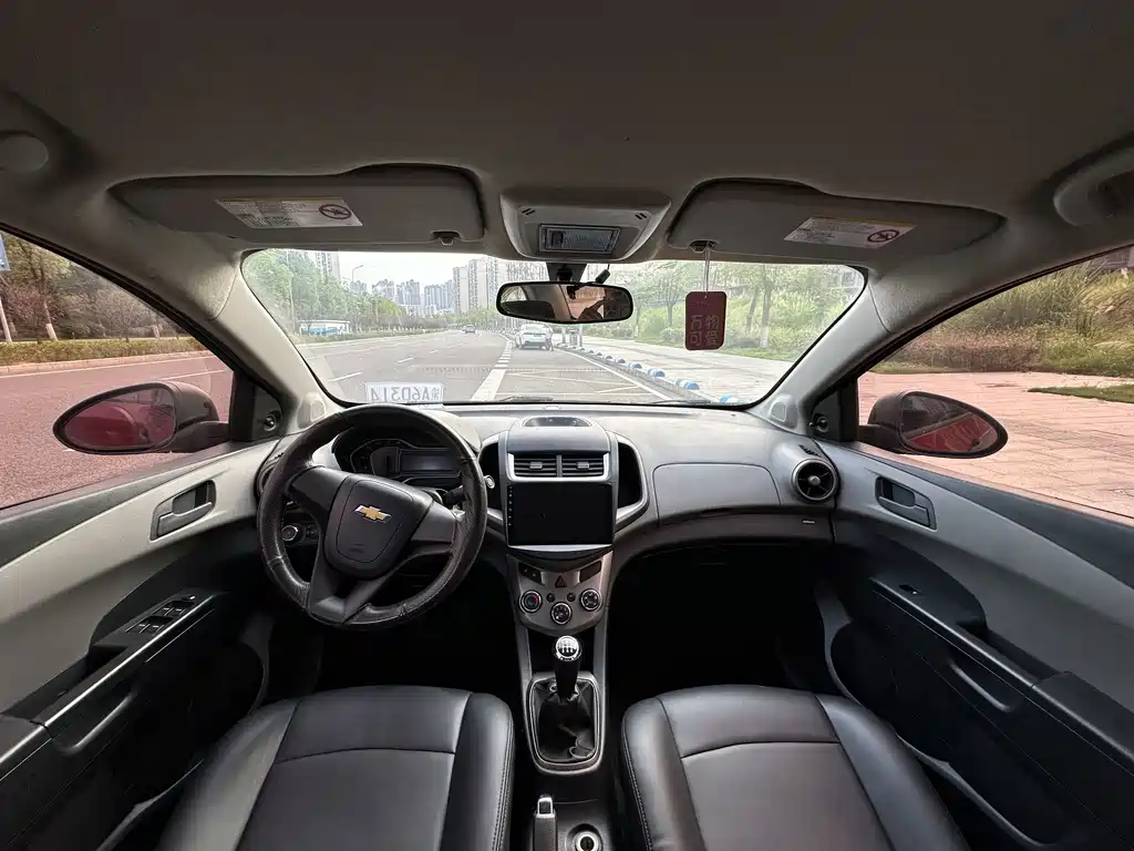Chevrolet Aveo — миниатюра 18
