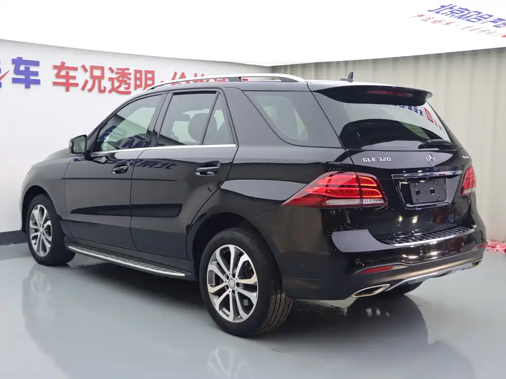 Mercedes-Benz GLE (Import) — миниатюра 23