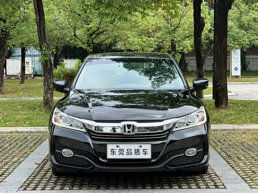 Honda Accord — миниатюра 2