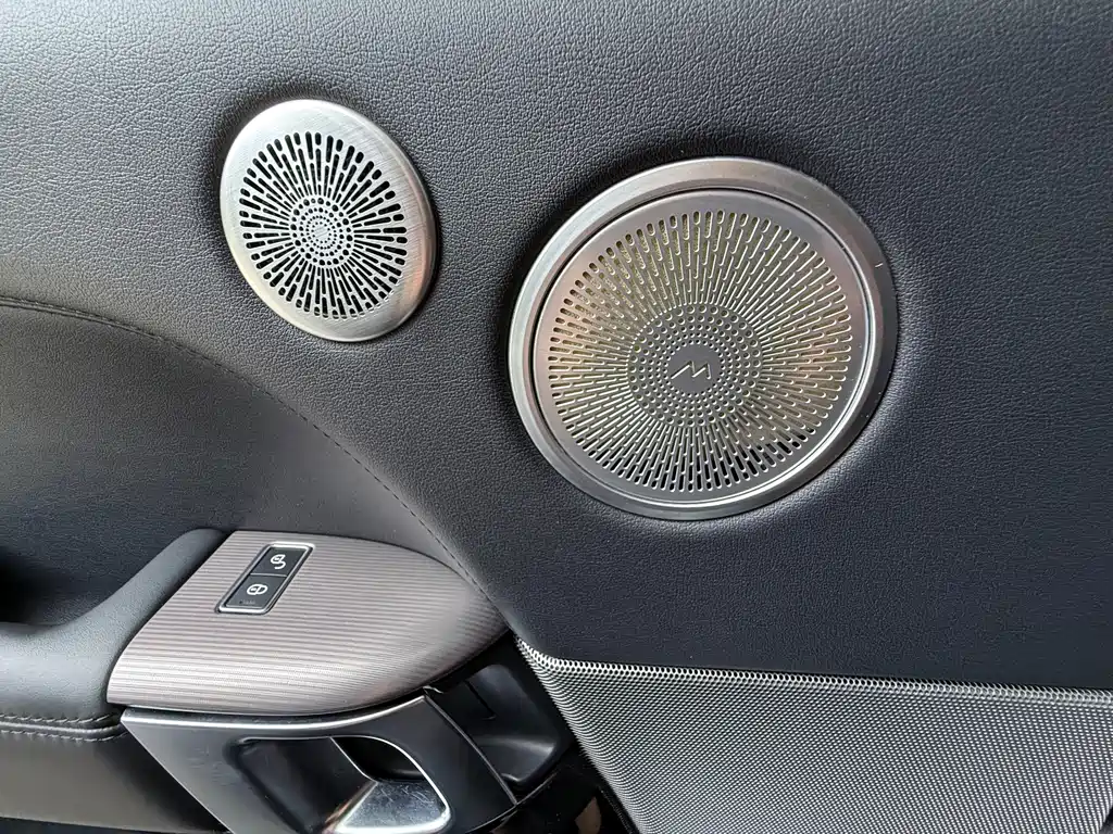 Land Rover Sport — миниатюра 10