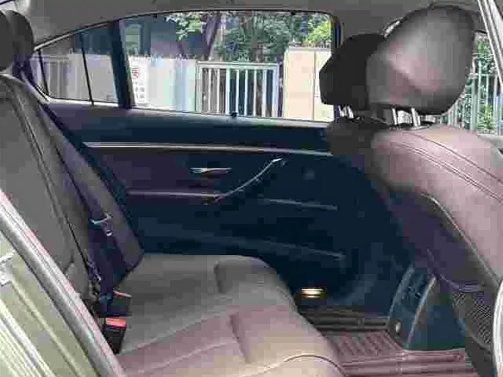 BMW 3 Series — миниатюра 7