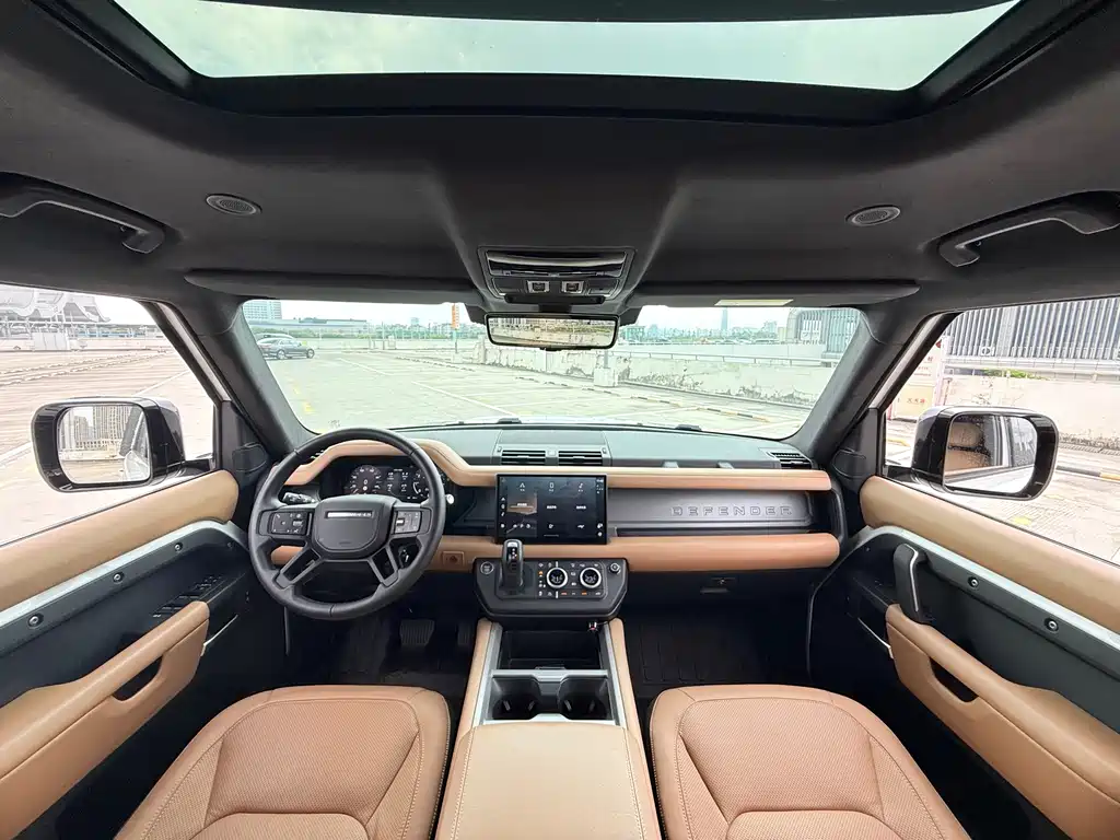 Land Rover Defender — миниатюра 8