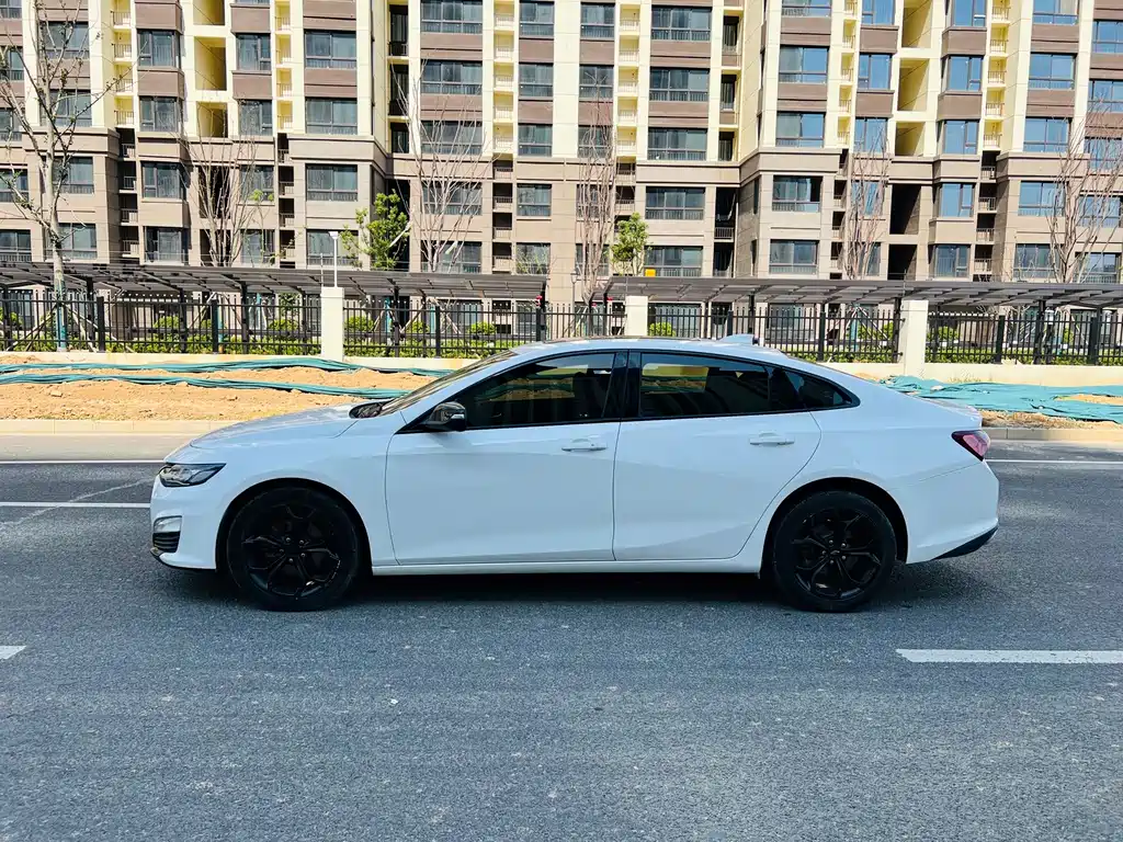 Chevrolet Malibu XL — миниатюра 7