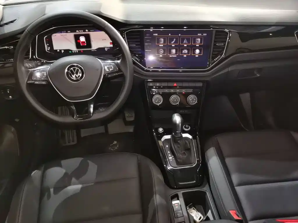 Volkswagen T-Roc — миниатюра 10
