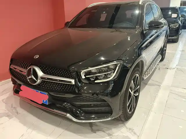 MERCEDES BENZ GLC