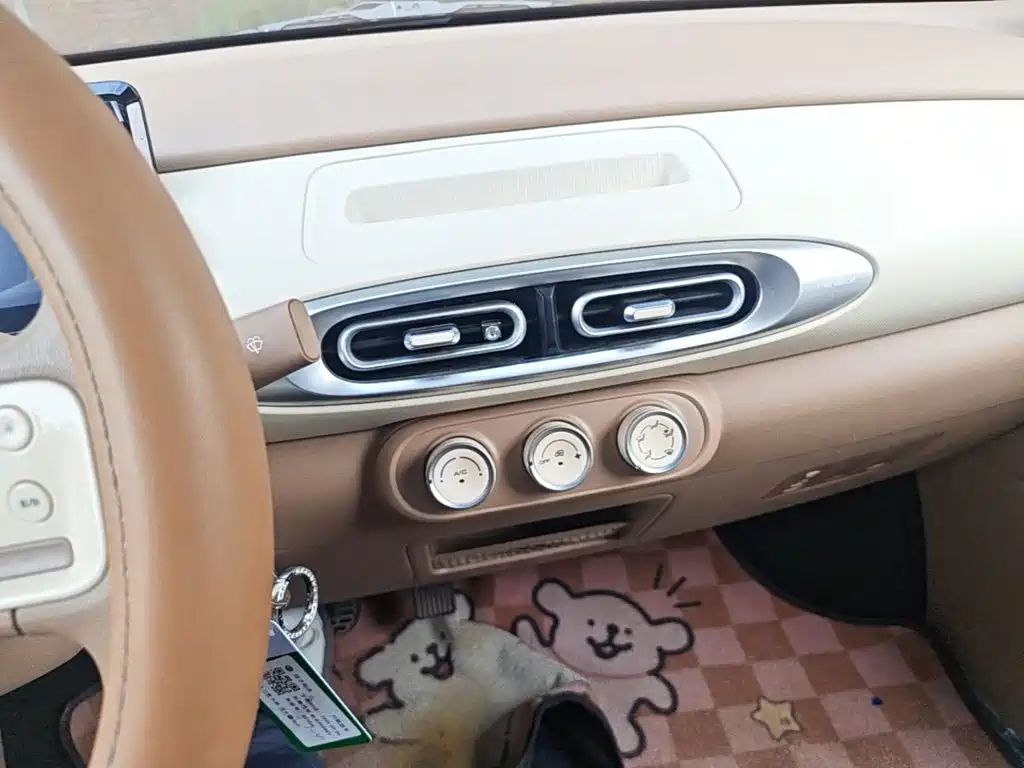 Wuling MINIEV — миниатюра 13