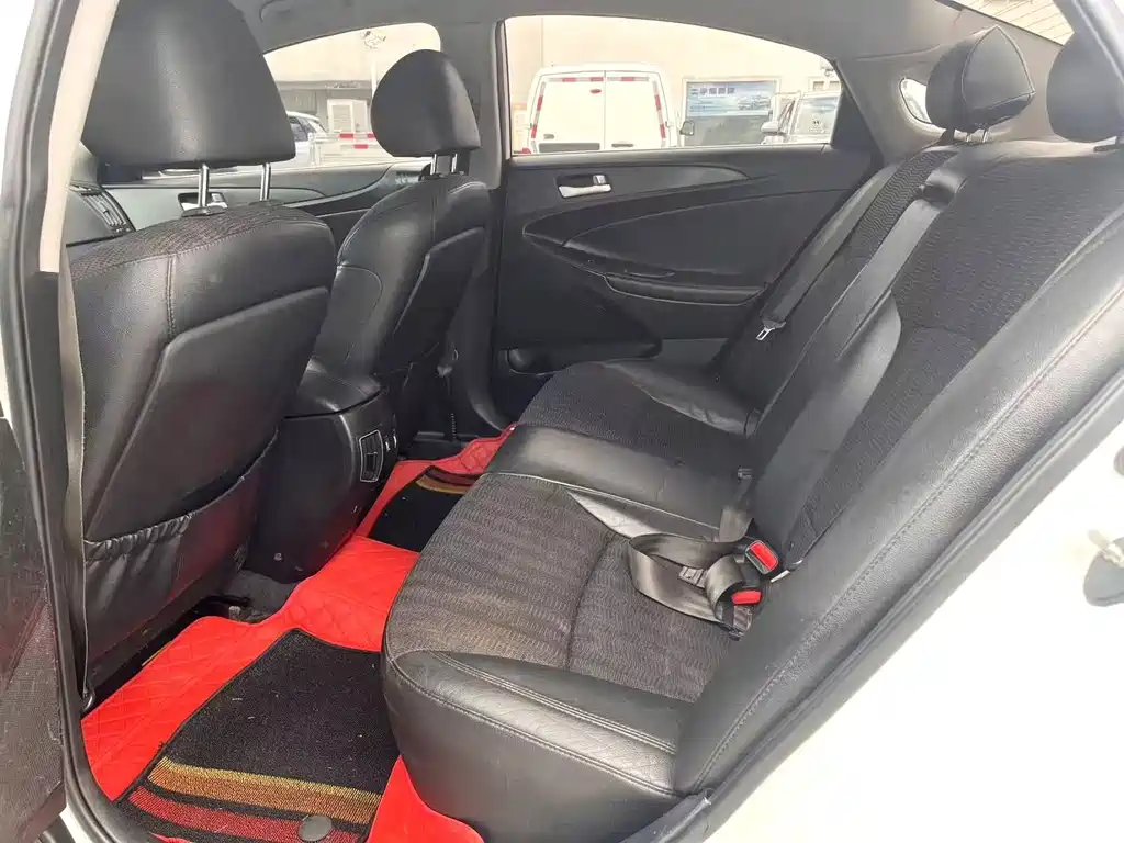 Hyundai Sonata 2.0L Auto Fashion Edition, фото 14