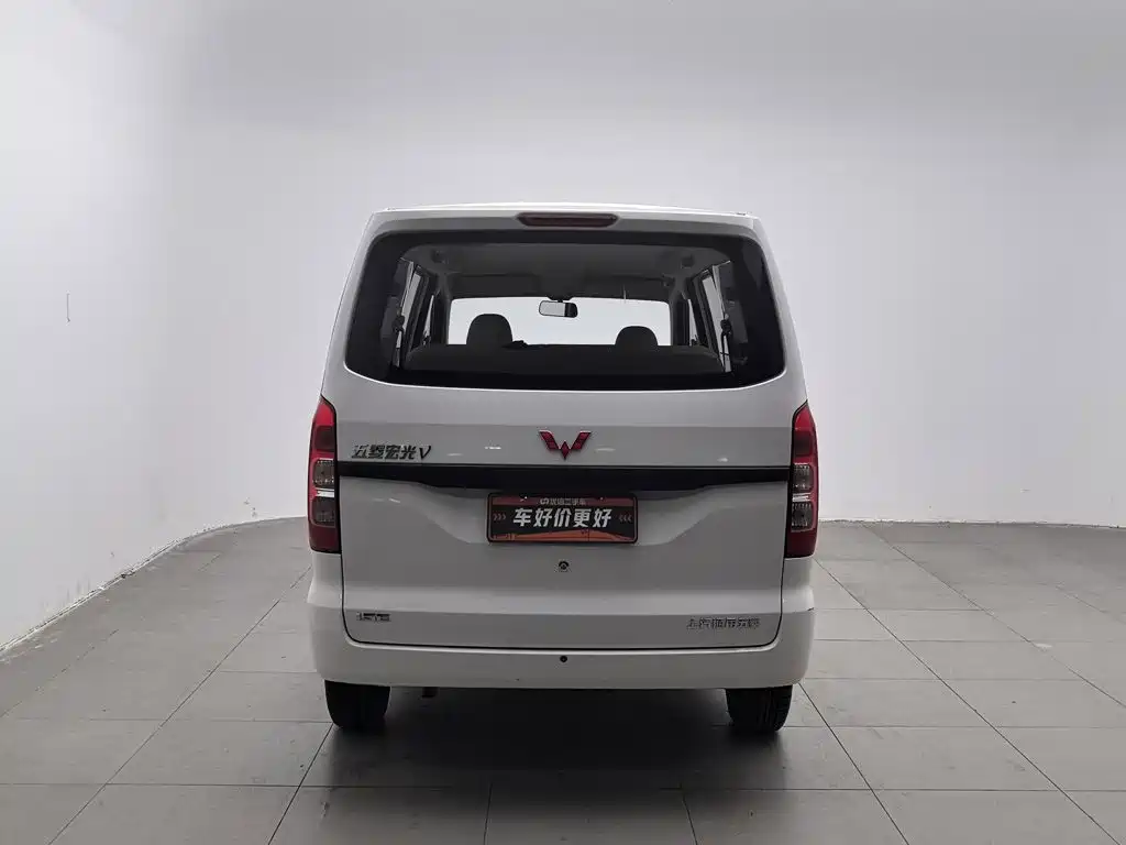 Wuling Hongguang V — миниатюра 4