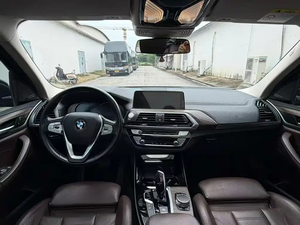 BMW X3 — миниатюра 4