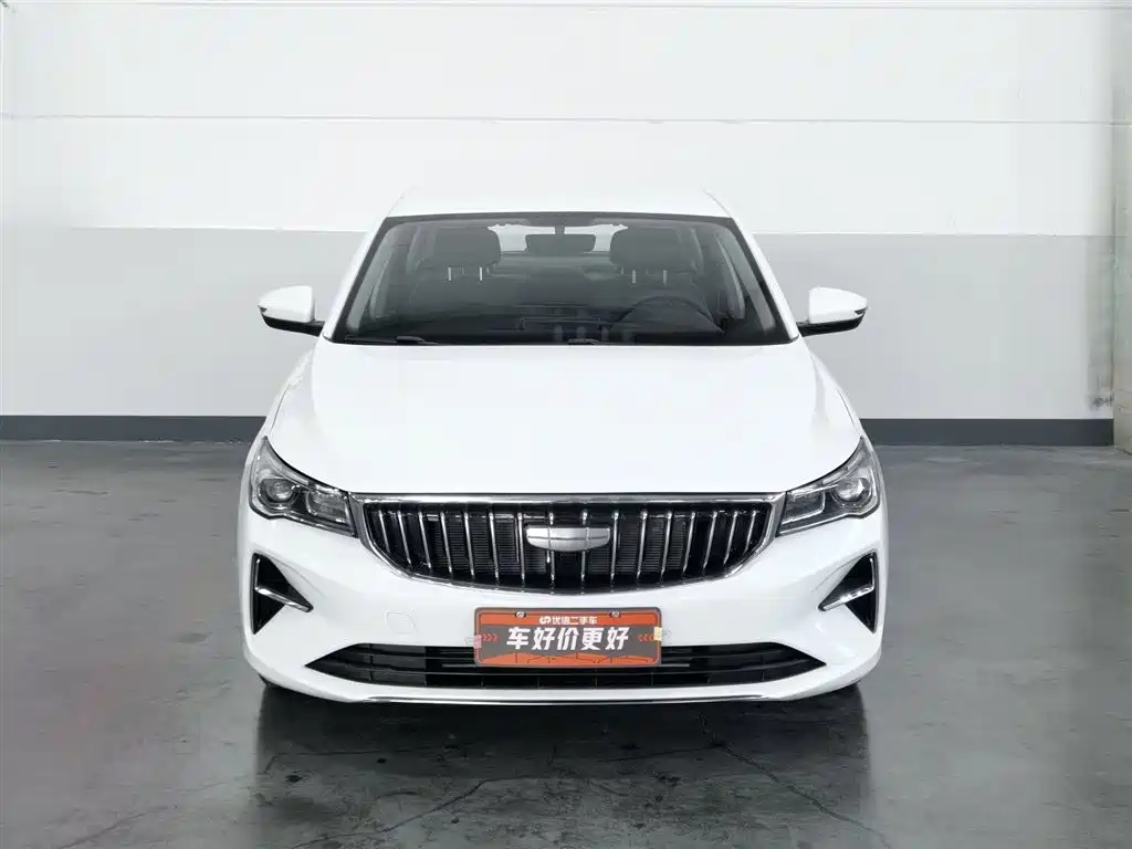 Geely Emgrand 2025 4 1.5L CVT