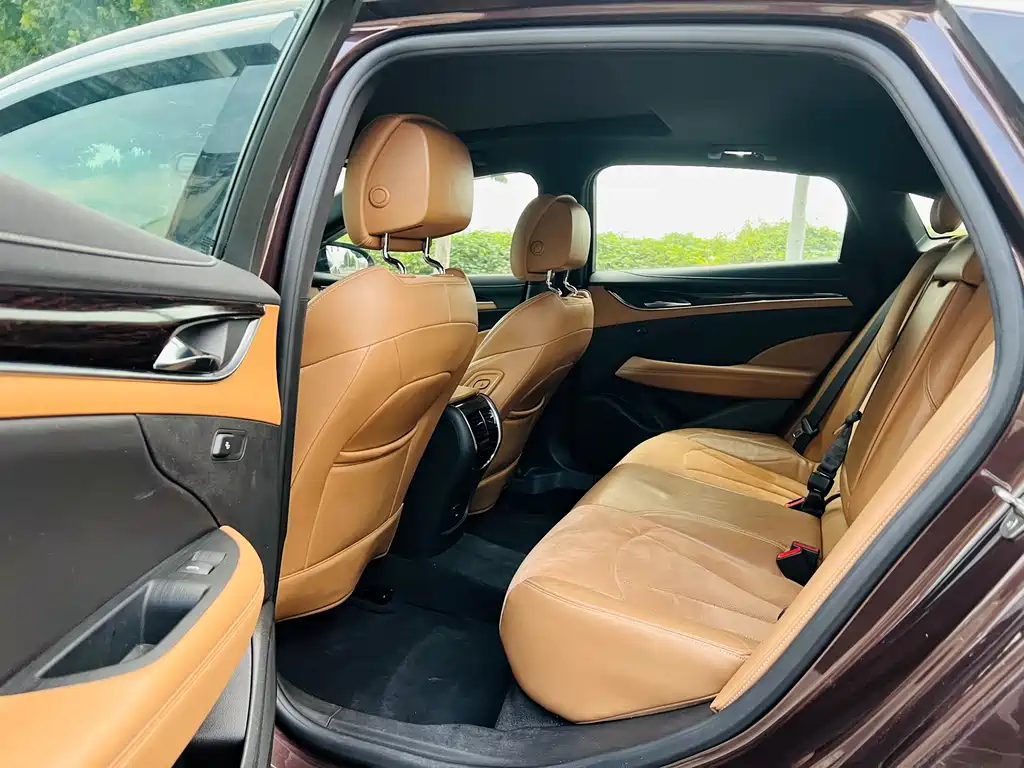 Buick LaCrosse — миниатюра 5