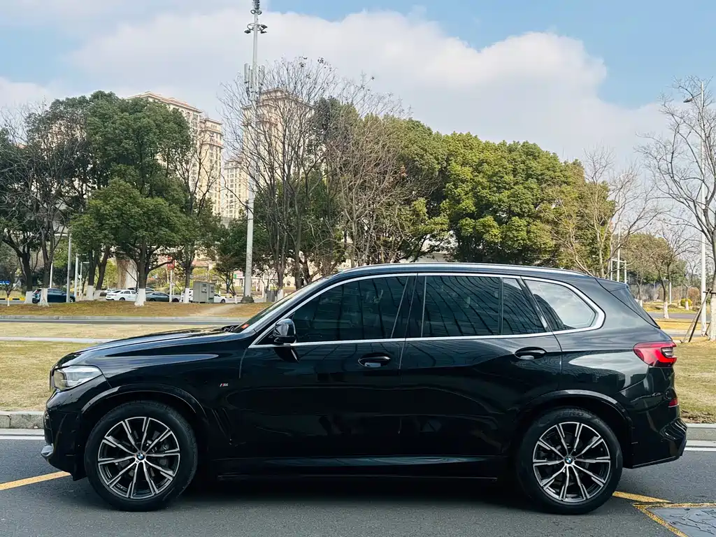 BMW X5 2021 xDrive30i M Sport