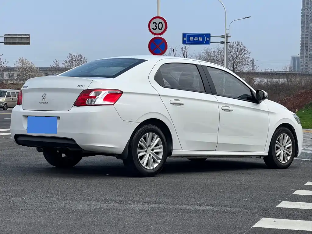 PEUGEOT 301