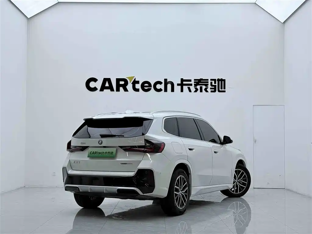 BMW iX1 2025 eDrive25L M Sport
